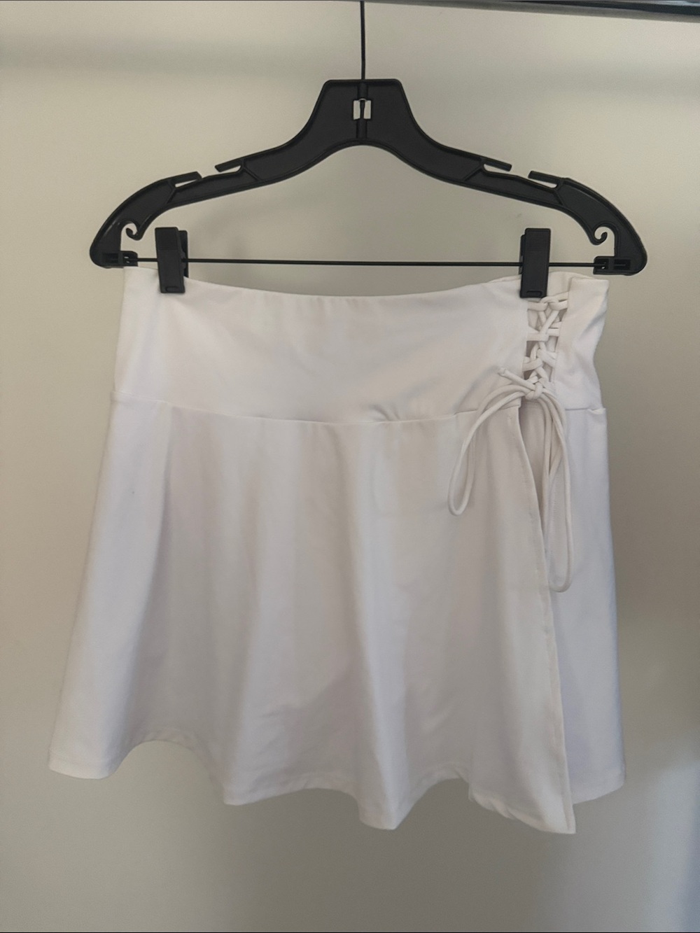 Women’s White Lace-Up Tennis Skirt